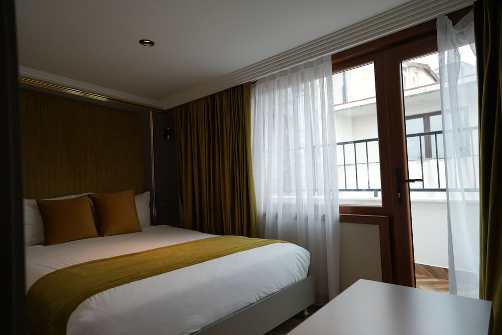 Deluxe Twin Room photo 2