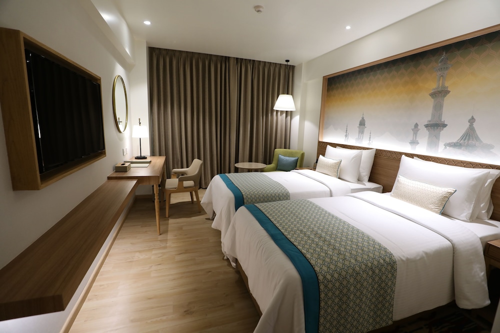 Superior Room, 2 Twin Beds, City View photo 1