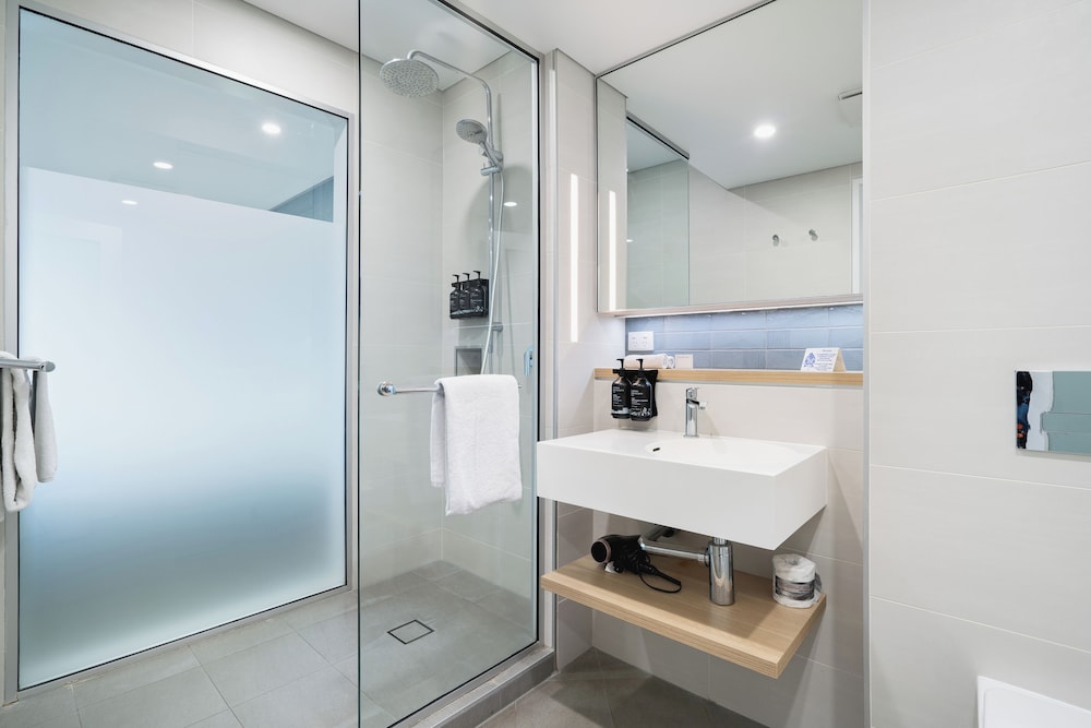 Executive Room, 1 King Bed, Ocean View photo 3