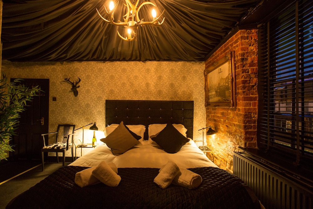 Comfort Room, 1 King Bed photo 2