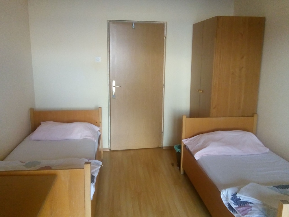 Double Or Twin Room, Shared Bathroom