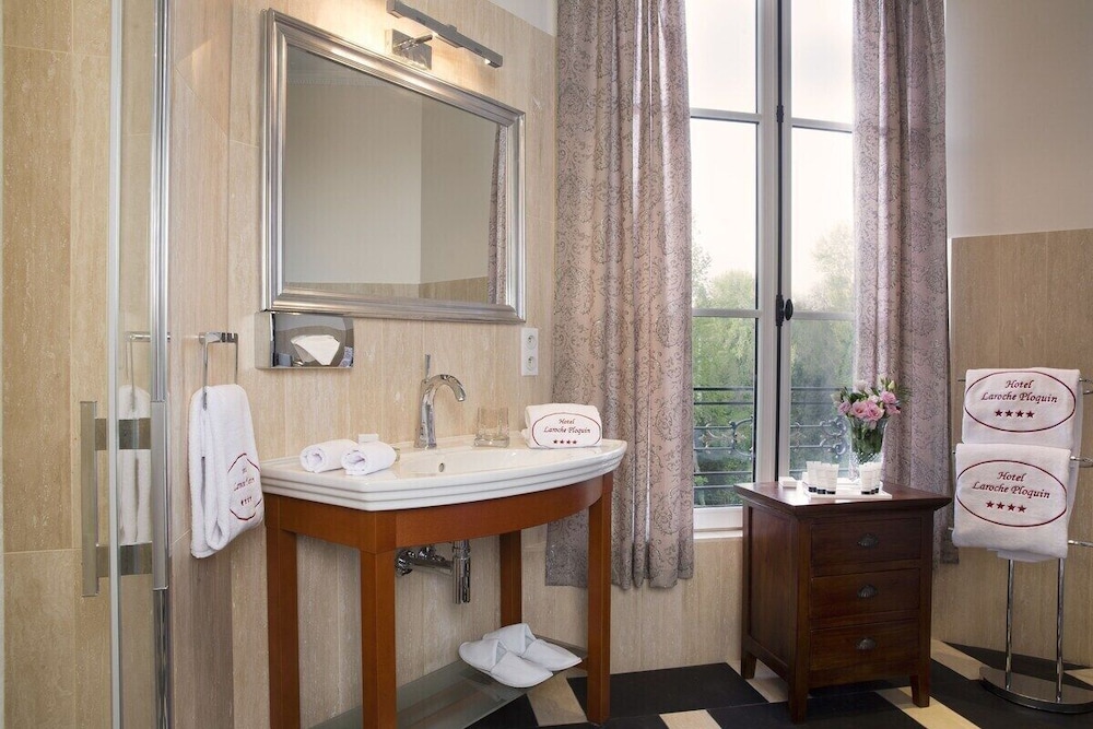 Comfort Double Room, Ensuite, Park View photo 3