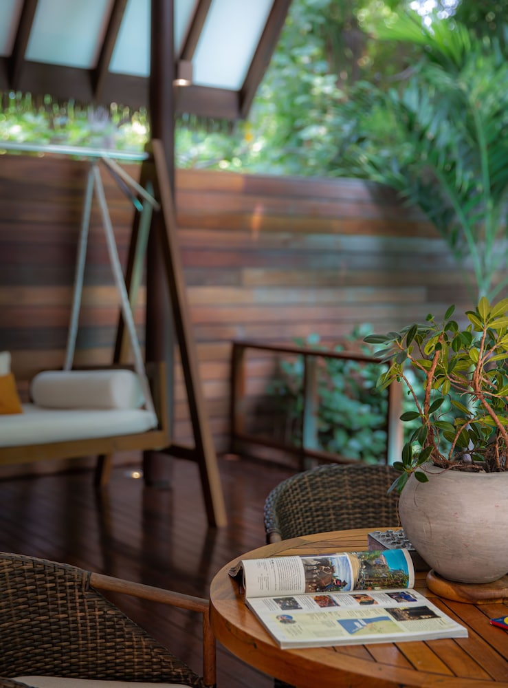 Meedhupparu Residence with Pool - Photo 10