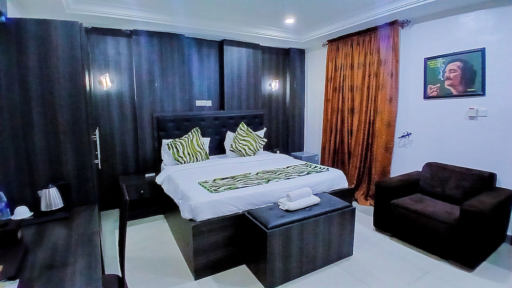 Deluxe Room, City View