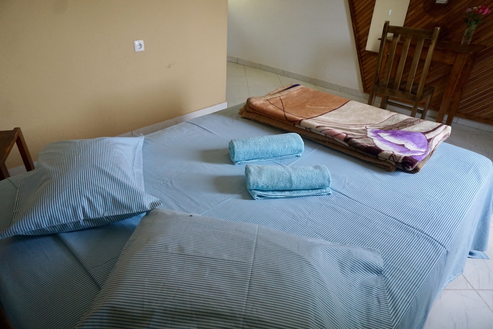 Triple Room, 3 Twin Beds, Non Smoking