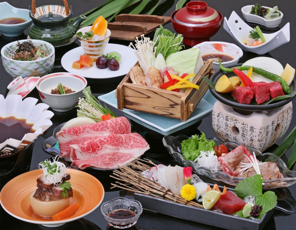 Japanese Western Room, Smoking, Beef Kaiseki Dinner / Breakfast in Private Room - Photo 6