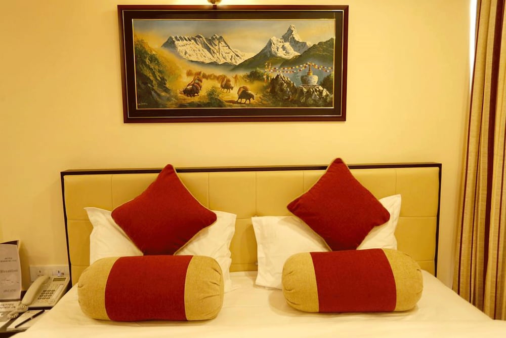 Deluxe Room - Photo 3