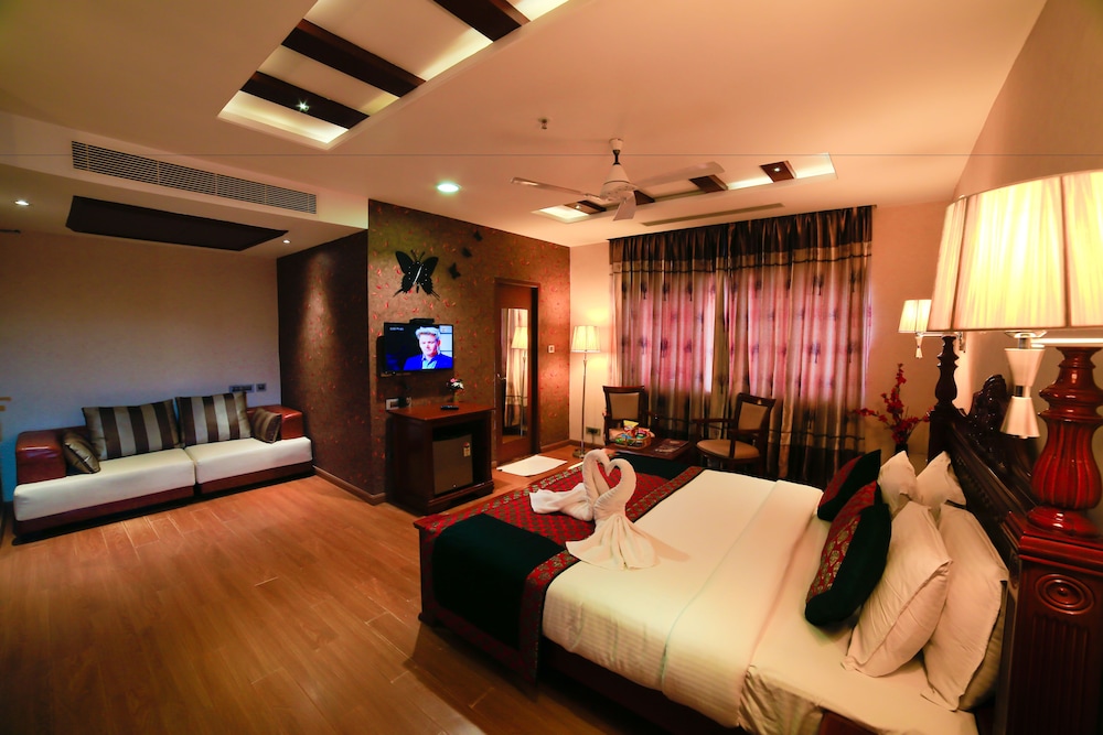 Junior Studio Suite, 1 Queen Bed, Ensuite, Executive Level photo 1