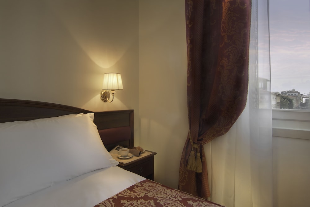 Classic Double or Twin Room photo 3