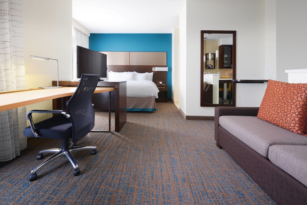 Suite, 1 Bedroom photo 2