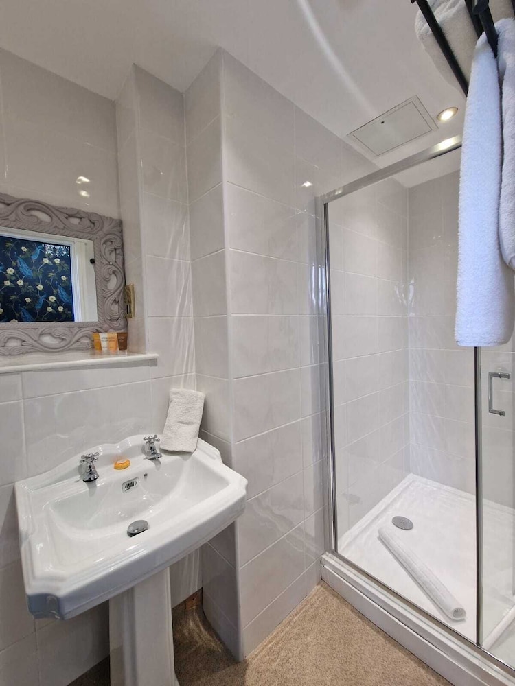 Standard Room, 1 Double Bed - Photo 5