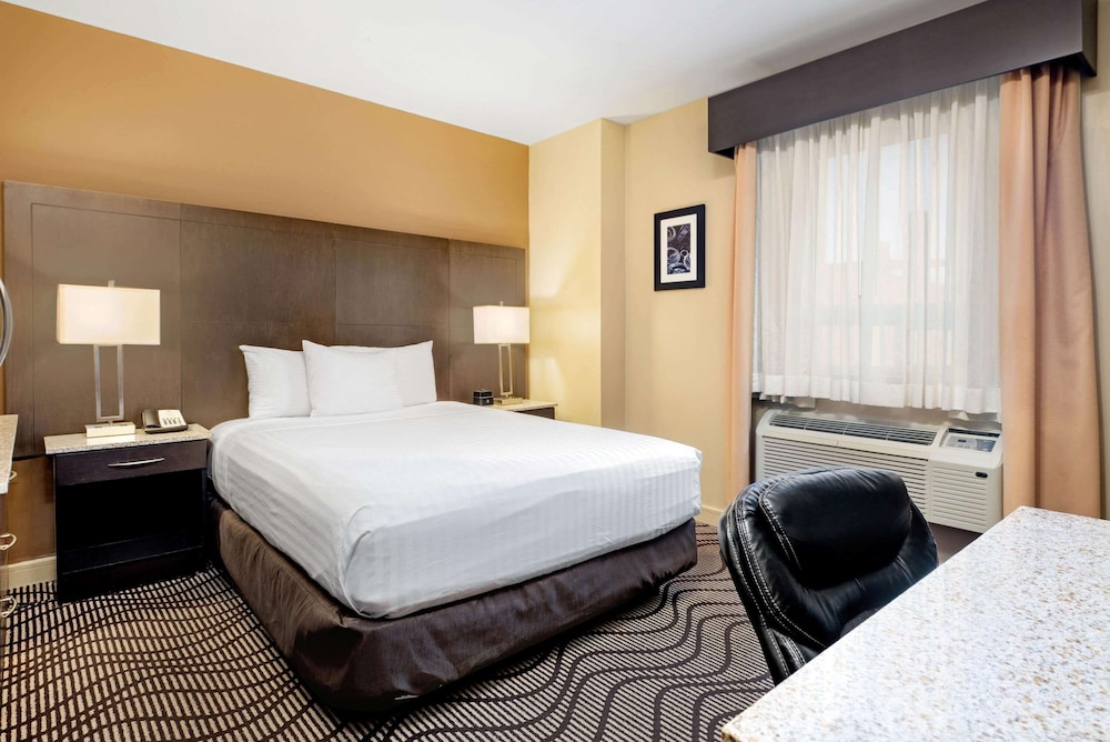 Room, 1 Queen Bed, Non Smoking photo 1