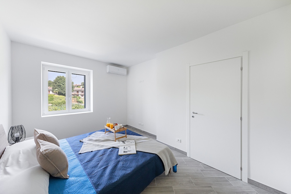 Business Apartment photo 1