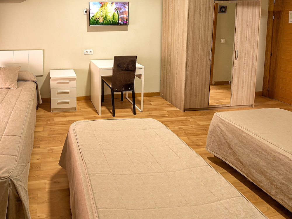 Standard Triple Room photo 3