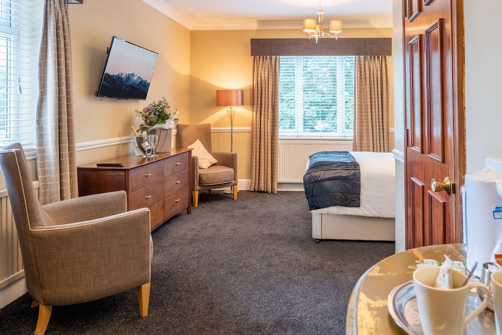Suite, 1 King Bed, Non Smoking - Photo 1