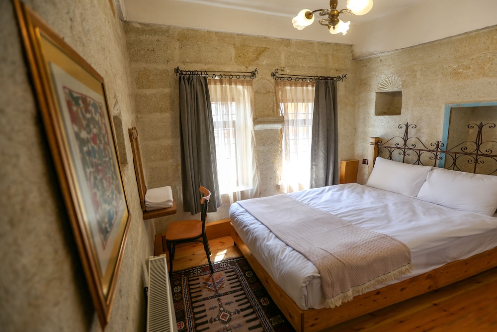 Double or Twin Room, City View photo 3