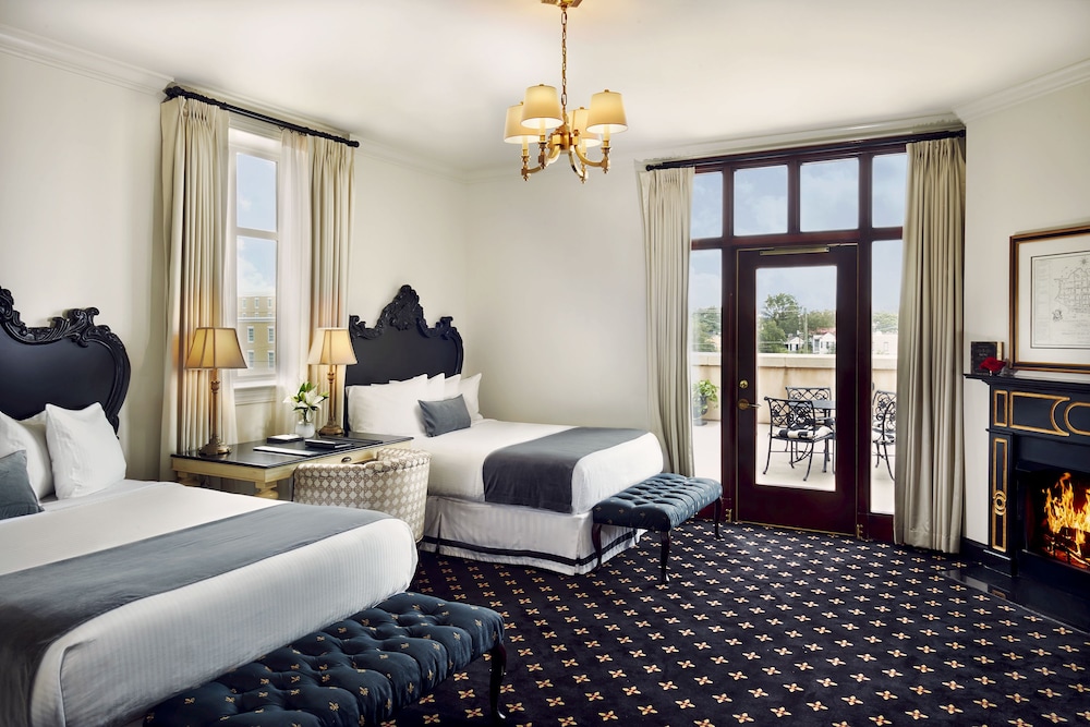 Grand Suite, Terrace (Market View) at French Quarter Inn in Charleston