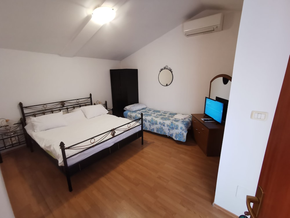Standard Room, Vineyard View