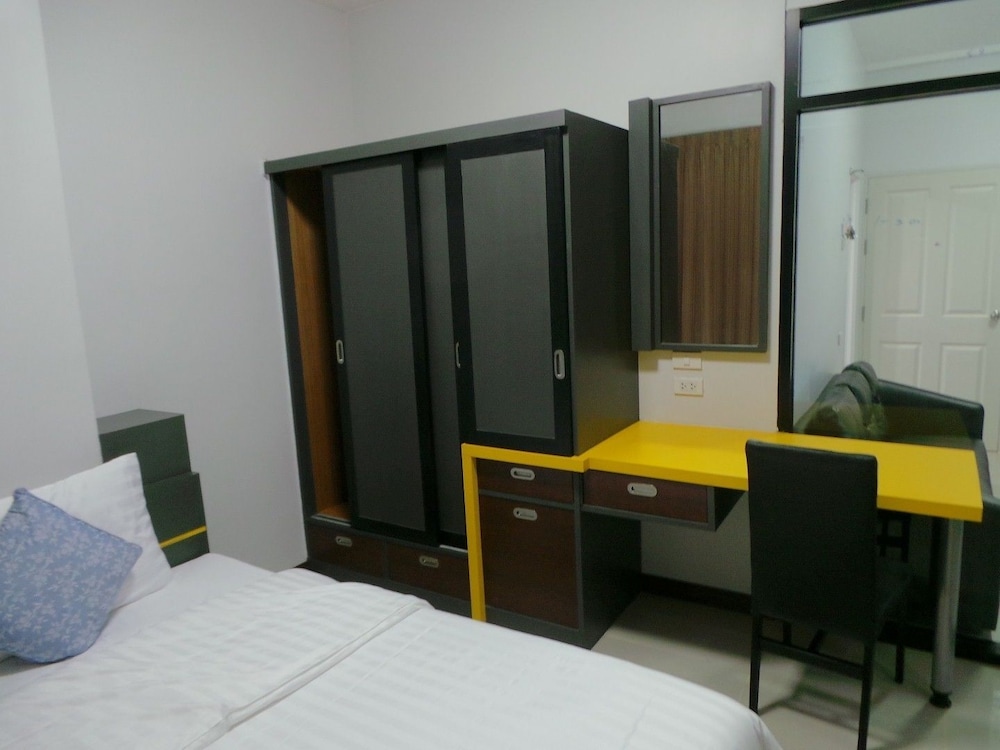 1 Bedroom Apartment photo 3