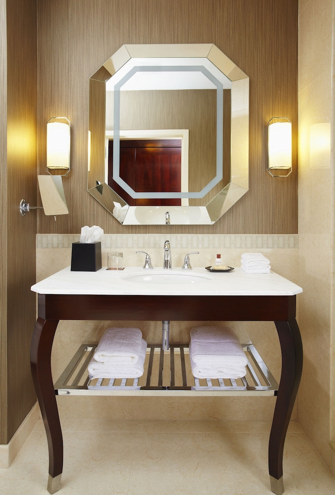 Deluxe Room, 2 Double Beds, Tower - Photo 6