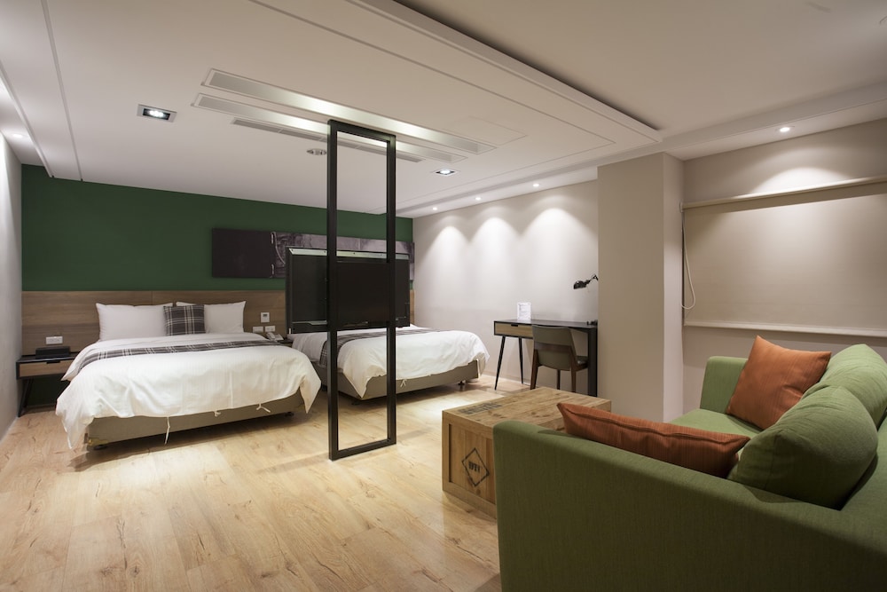 Basic Quadruple Room