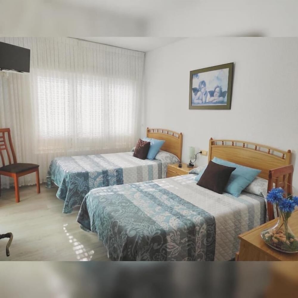 Habitación Estándar con Dos Camas Individuales