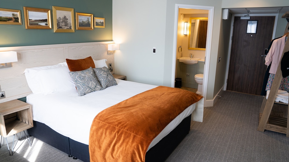 Deluxe Room - Photo 3