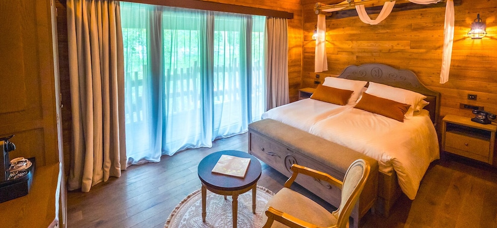Comfort Suite photo 1