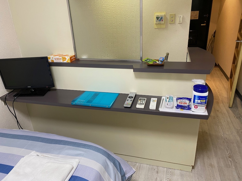 City Room photo 3