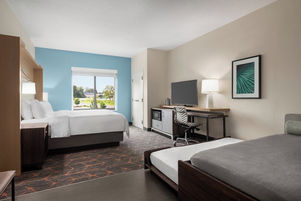 Standard Room, Multiple Beds photo 1