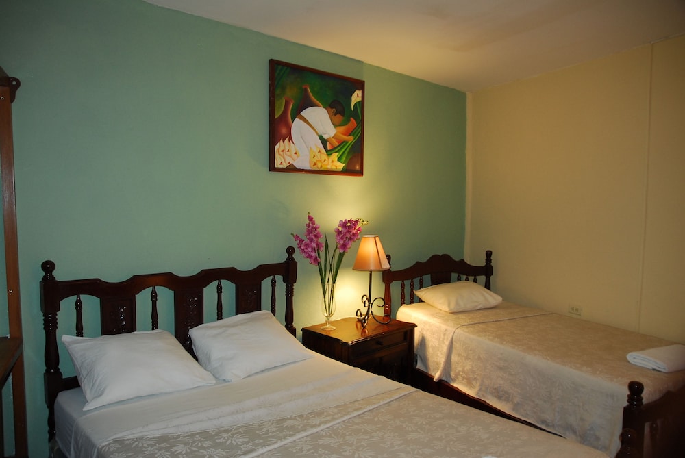 Standard Double Room photo 3