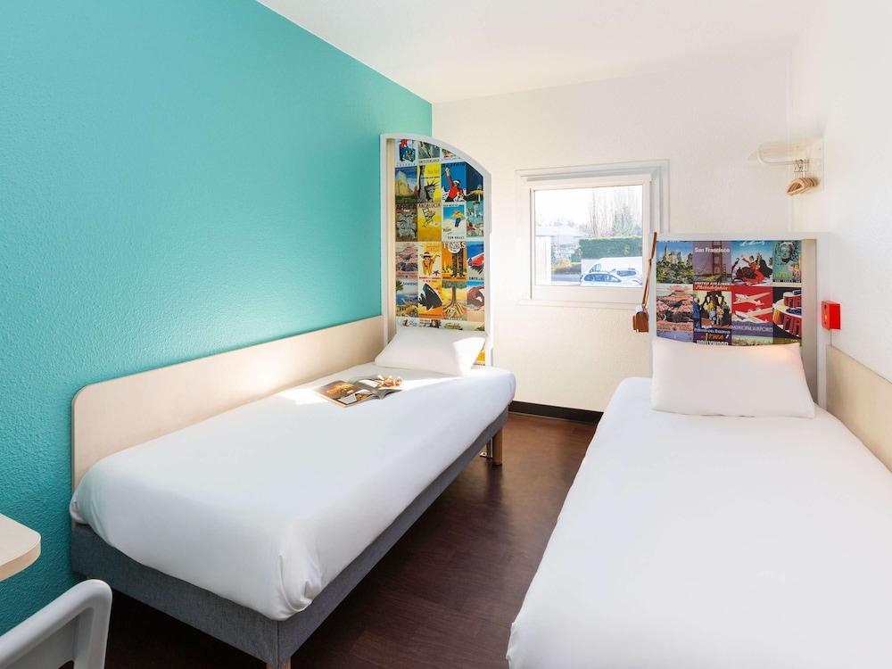 Room, 2 Twin Beds (Side Car) photo 1