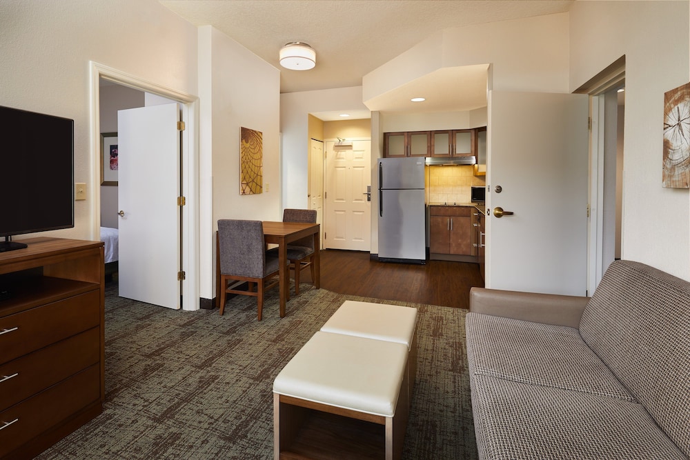 Suite, 1 Bedroom, Accessible (1 King, Mobil Tub)