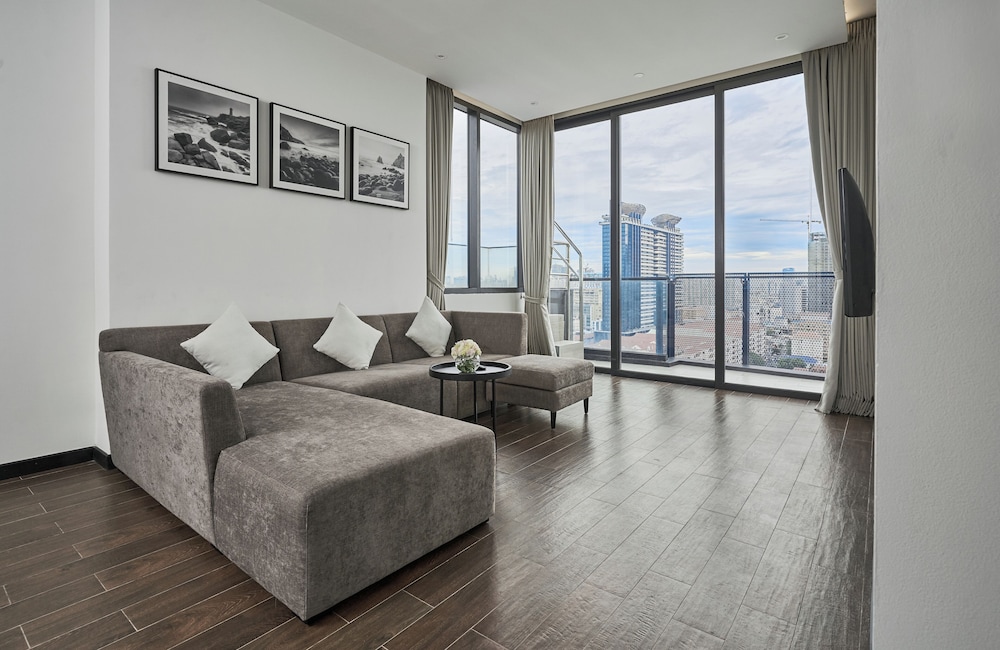 Duplex Suite - Photo 15
