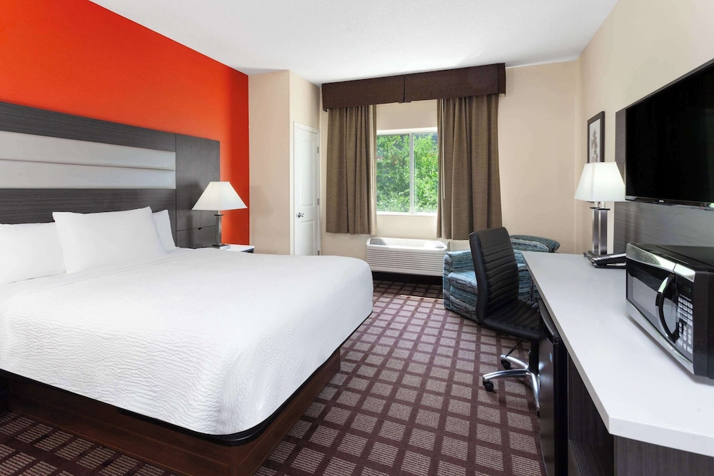 Room, 1 Queen Bed, Non Smoking photo 2