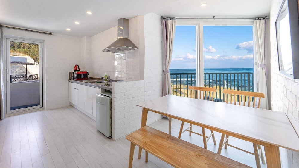 Basic Room, 1 Bedroom (302(Ocean view)) - Photo 12