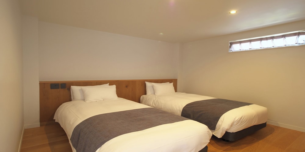 Basic Twin Room, Non Smoking (With Pet) photo 1