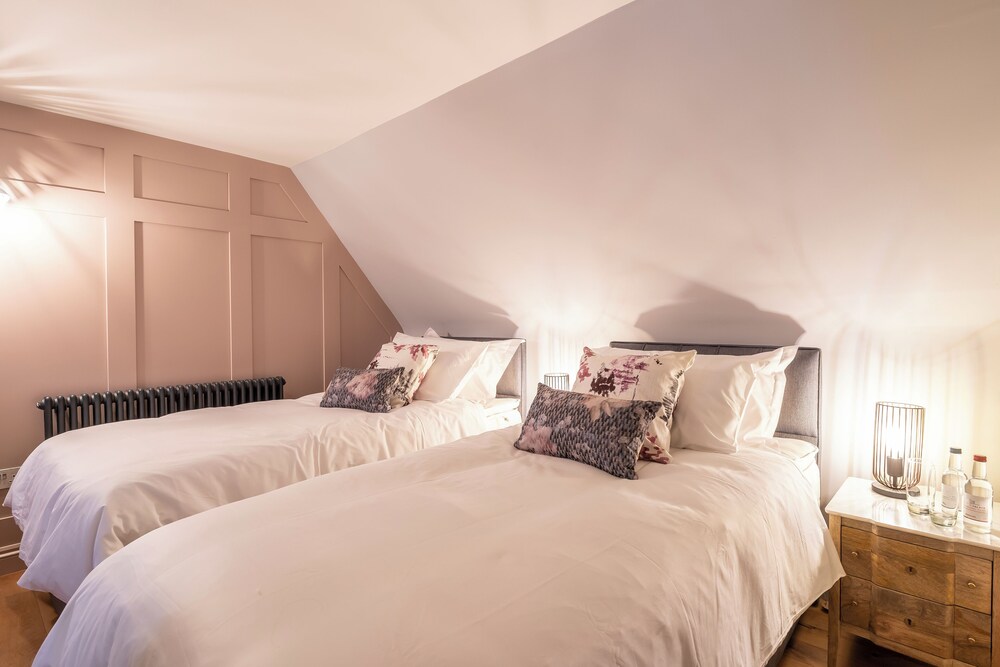 Superior Double or Twin Room, Garden View