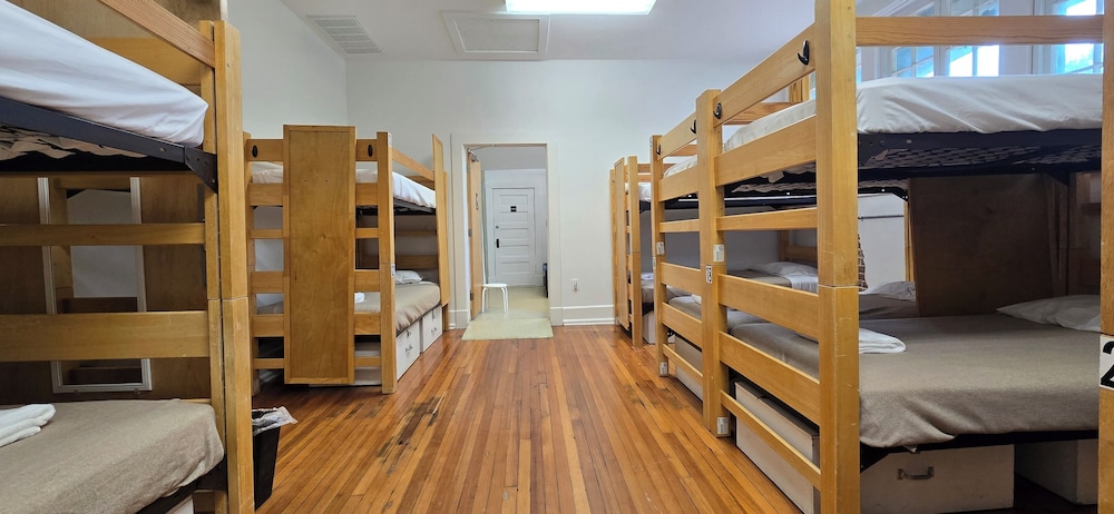 Single Bed in Women's Dorm photo 3