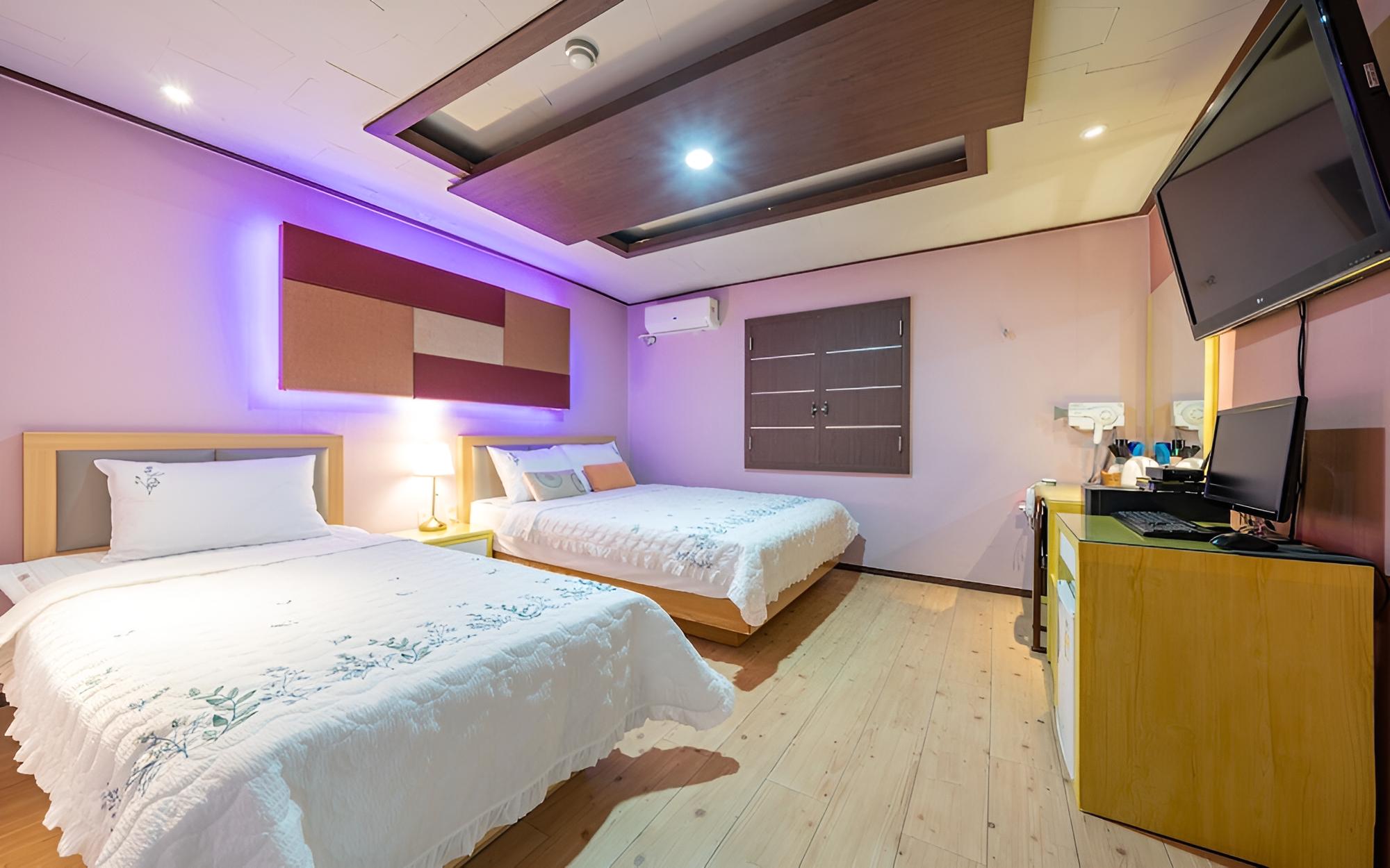 Room (Special room family (two rooms Netfli) - Photo 2
