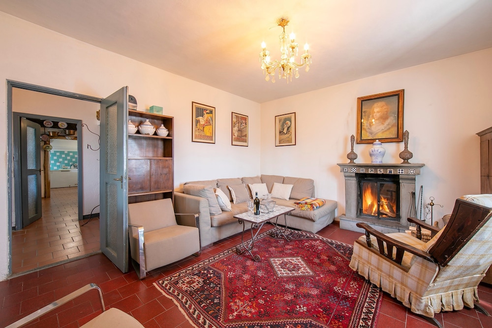 Villa photo 1