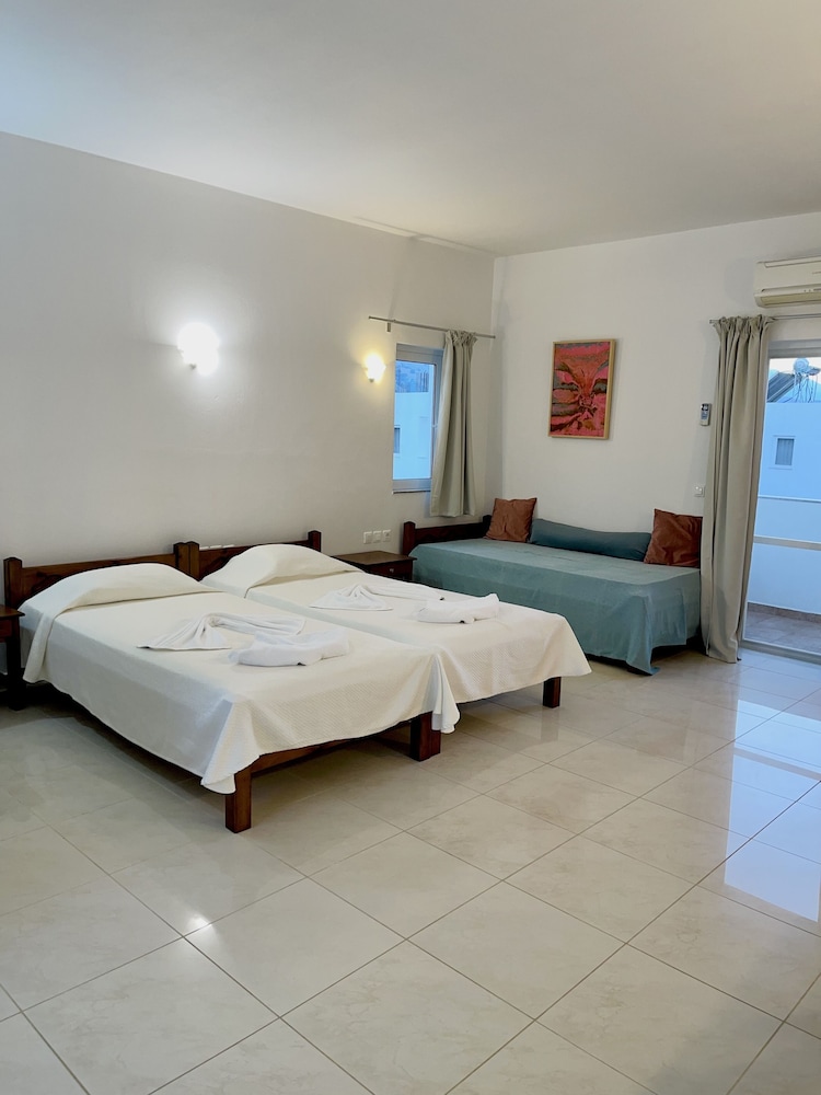 Triple Studio with Pool View
