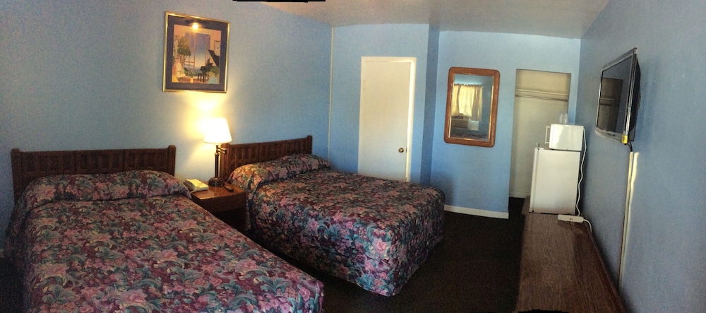 Double Room, 2 Double Beds, Non Smoking photo 2
