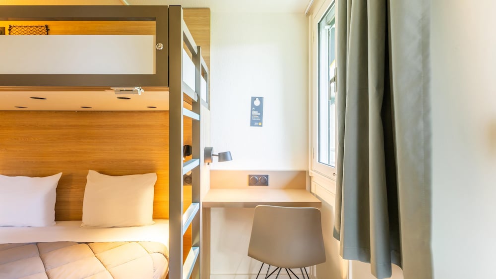 Standard Room, Multiple Beds photo 1