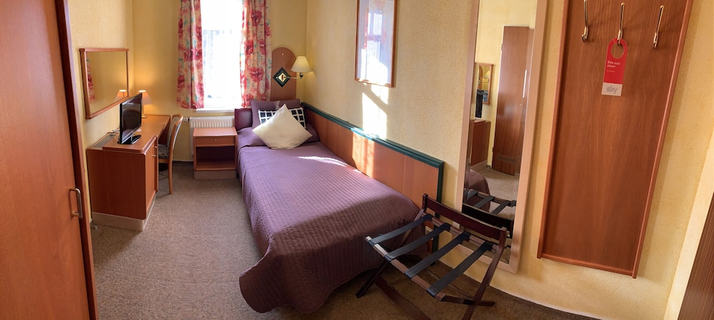 Economy Single Room photo 3