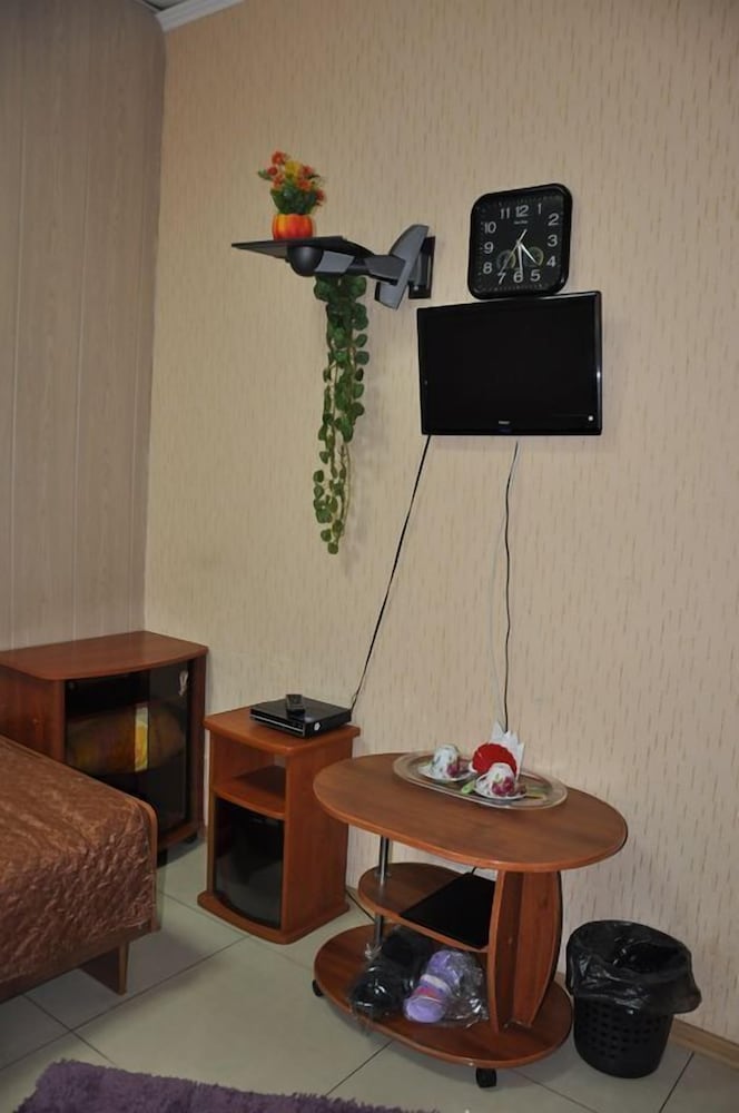 Standard Double Room, Shared Bathroom photo 3