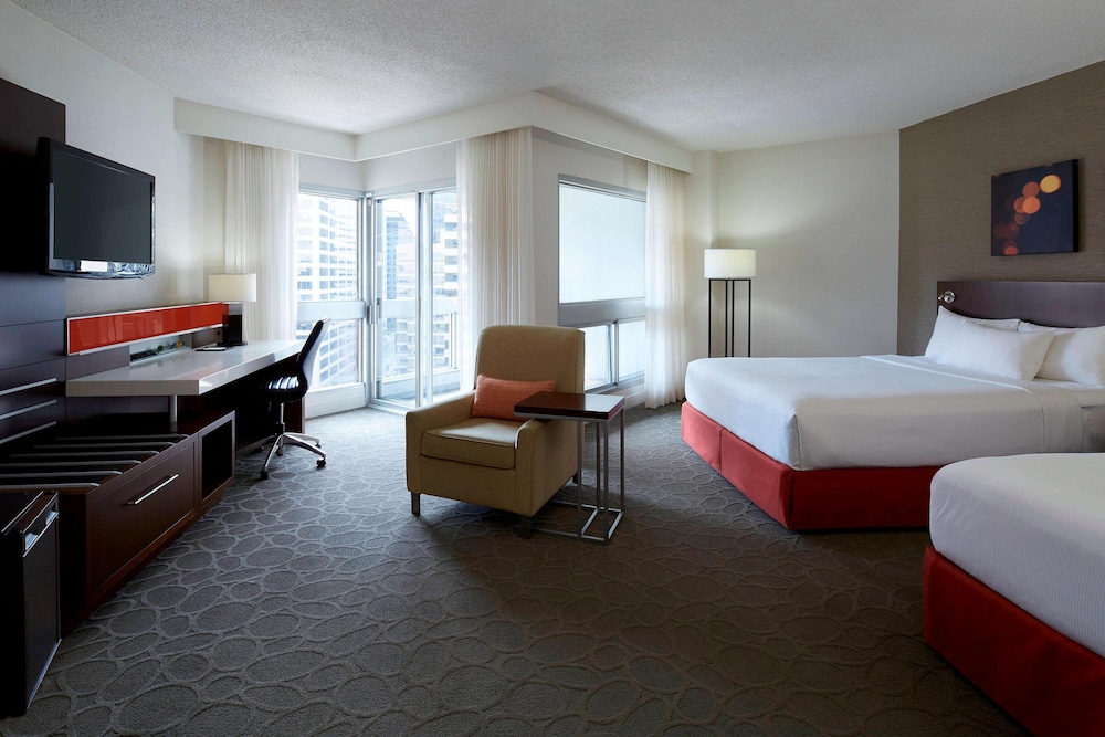 Deluxe Room, 2 Queen Beds, Balcony
