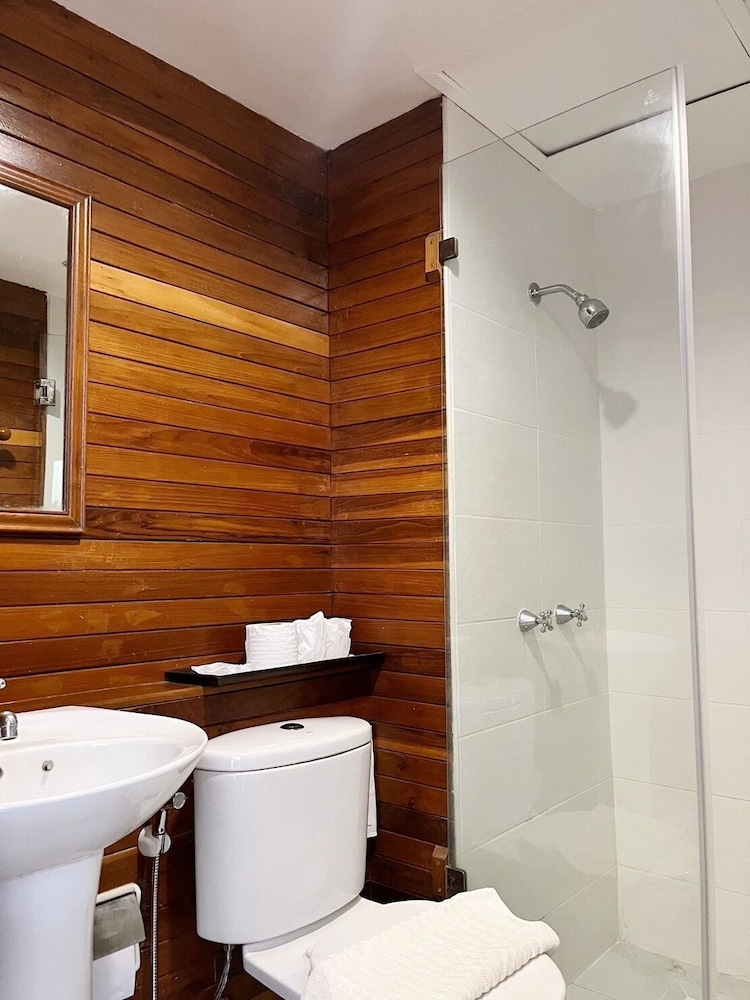 Standard Double Room, 1 Queen Bed, River View - Photo 6