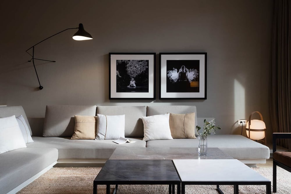 Heritage Suite - Photo 6