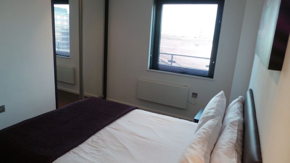 Executive Penthouse, 2 Bedrooms, Terrace, City View photo 2